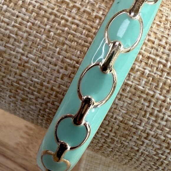 Gold-Plated Mint Green Enamel Bangle Bracelet With Chain-Link Design, Y2K, 90's, - Picture 3 of 6